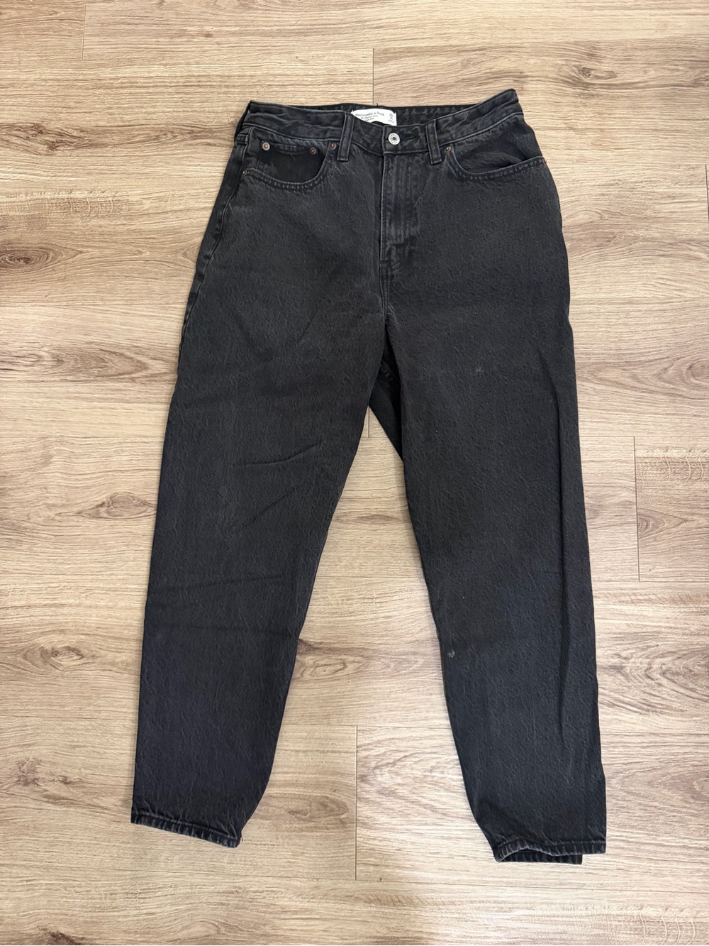 Abercrombie Tapered Loose Jeans